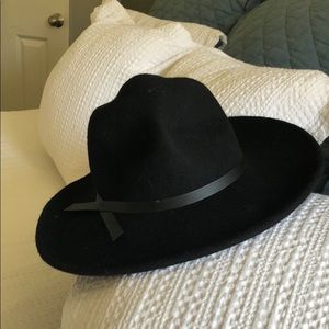 100% wool black hipster hat